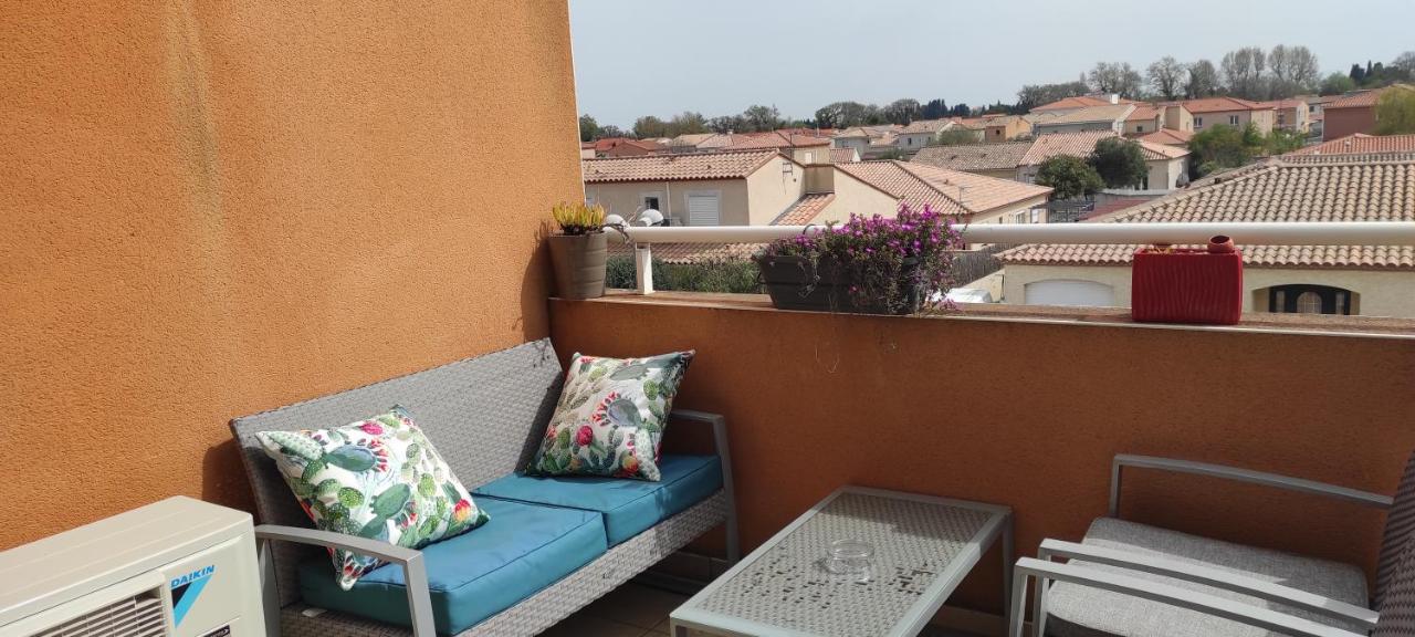 Appartement avec grande terrasse à 15 mn de la mer Saint-Estève Exterior foto